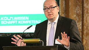 Dr. Hans-Peter Klös, IW Köln