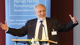 Der Ökonom Prof. Dr. Dr. Hans-Werner Sinn