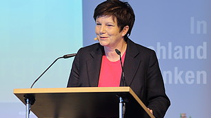 Ursula Weidenfeld moderierte interessiert und engagiert