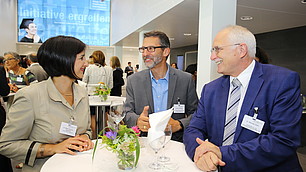 Gedankenaustausch nach der Veranstaltung: Dr. Nese Sevsay-Tegethoff, Volker Leinweber und Dr. Michael Stahl