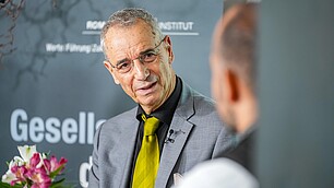 Michael Wolffsohn und Martin Lang erörtern aktuelle Herausforderungen