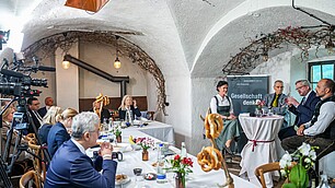 Nils Goldschmidt erläutert seine These