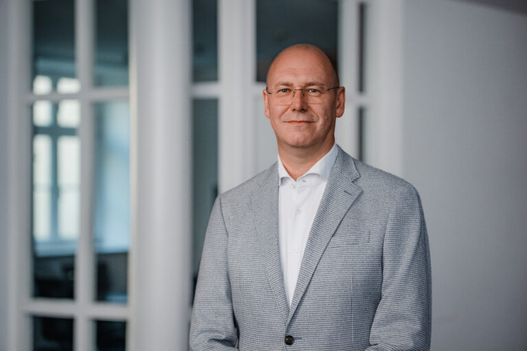 Dirk Schmidt